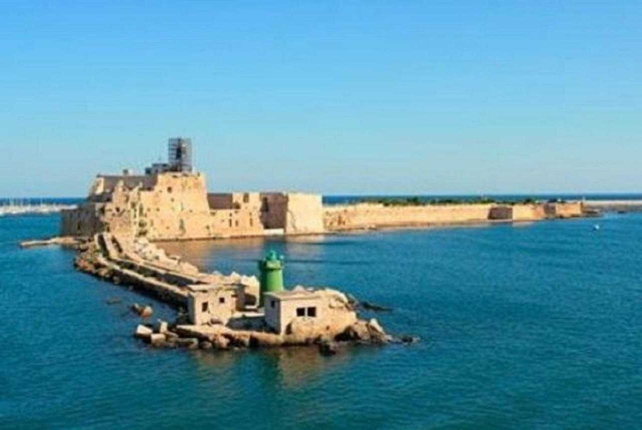 La Piazzetta Acomodação com café da manhã Brindisi Exterior foto
